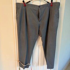 LIKE NEW Izon Mens Khaki Chino Pants in Gray Grey 54 x 30